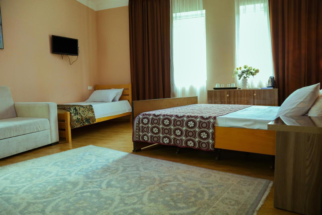 Guest House Borjomi Εξωτερικό φωτογραφία