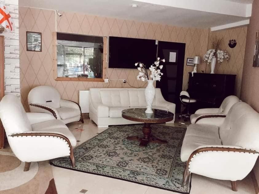 Guest House Borjomi Εξωτερικό φωτογραφία