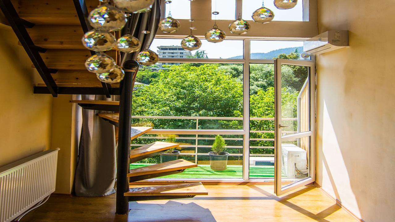 Guest House Borjomi Εξωτερικό φωτογραφία