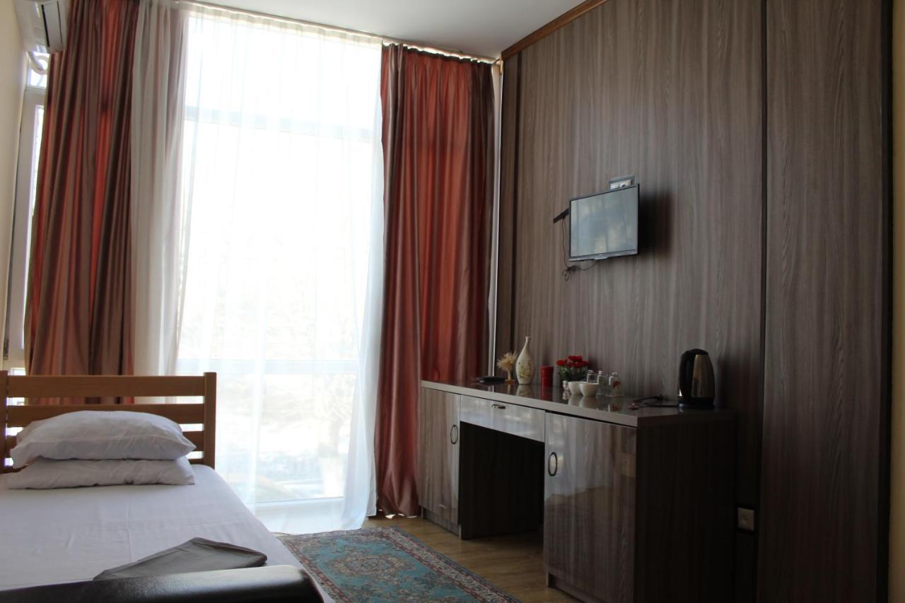 Guest House Borjomi Εξωτερικό φωτογραφία