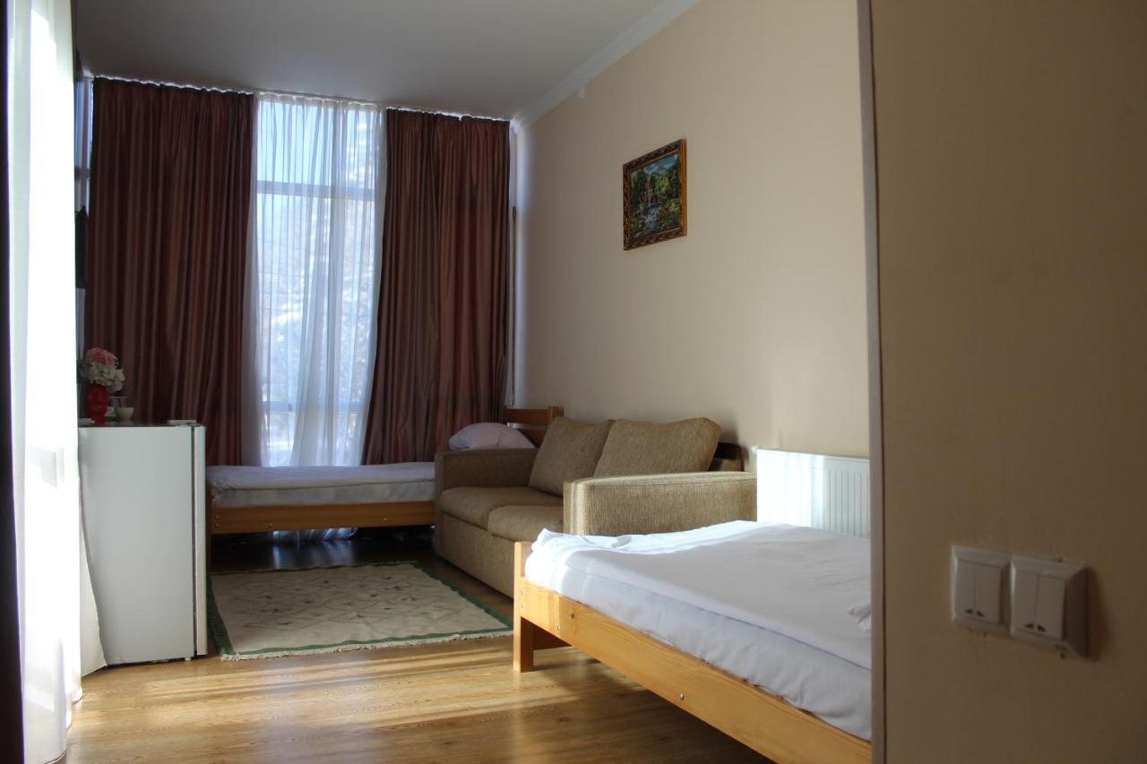 Guest House Borjomi Εξωτερικό φωτογραφία